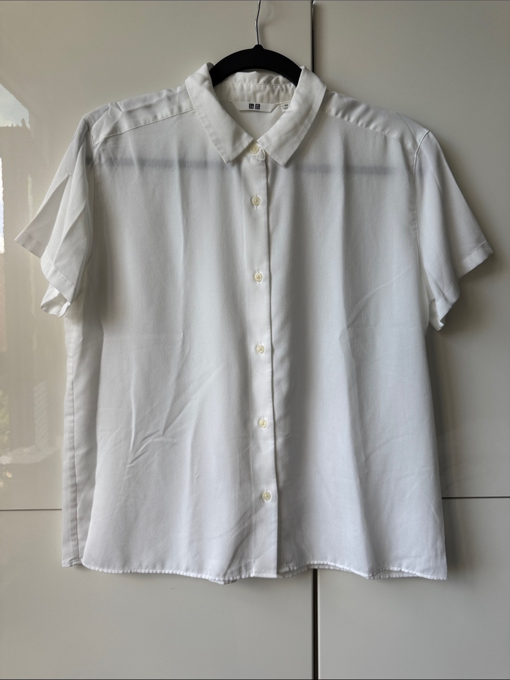 Uniqlo White Short-Sleeve Button-Down Shirt